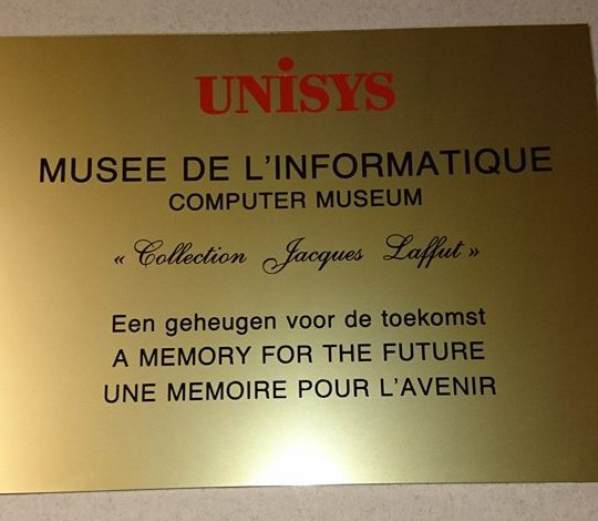 El traslado del Museo de la informática de Bruselas en imágenes
